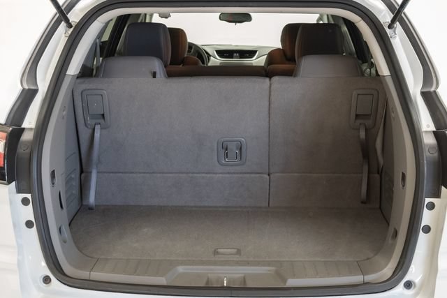 Used 2017 Chevrolet Traverse LS FWD image 33