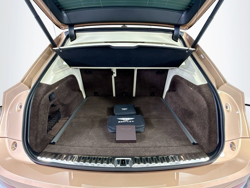 New 2026 Bentley Bentayga AWD/4WD image 27