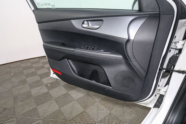 Used 2020 Kia Forte LXS image 31