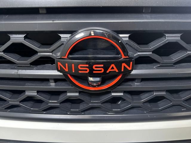 Used 2024 Nissan Frontier PRO-4X w/ Pro Convenience Package image 9