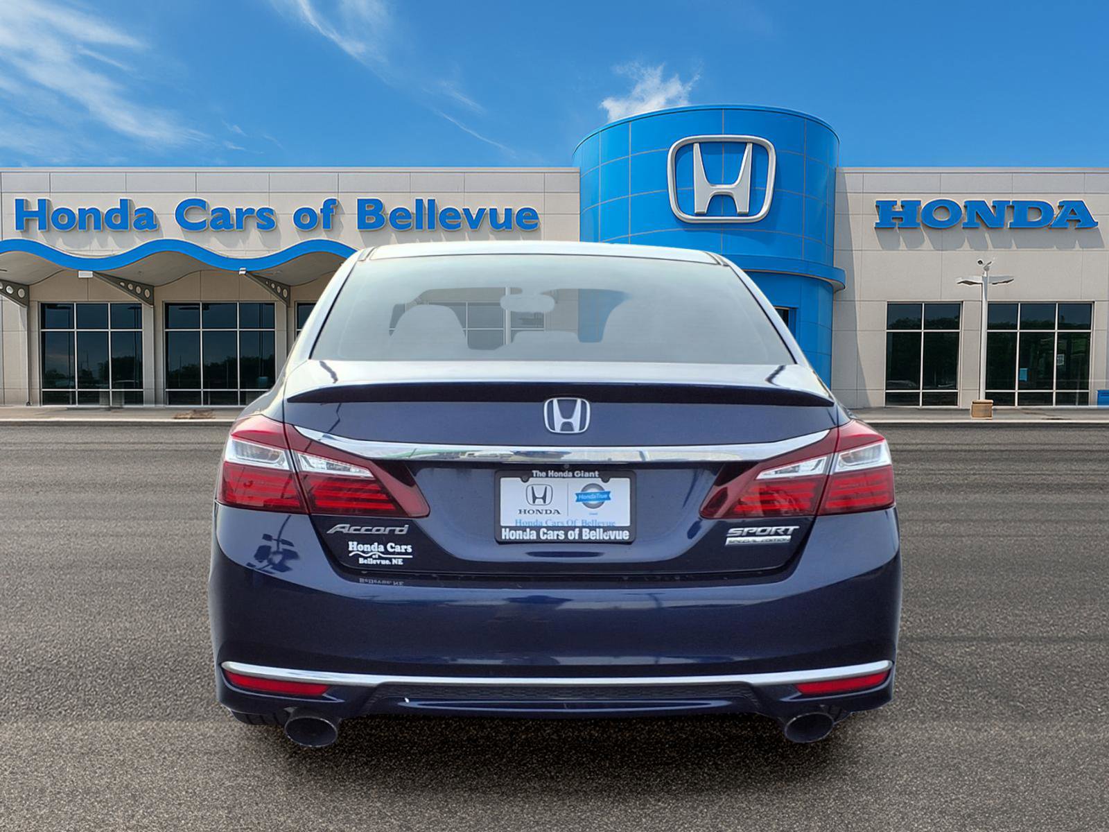 Certified 2017 Honda Accord Sport Special Edition image 4