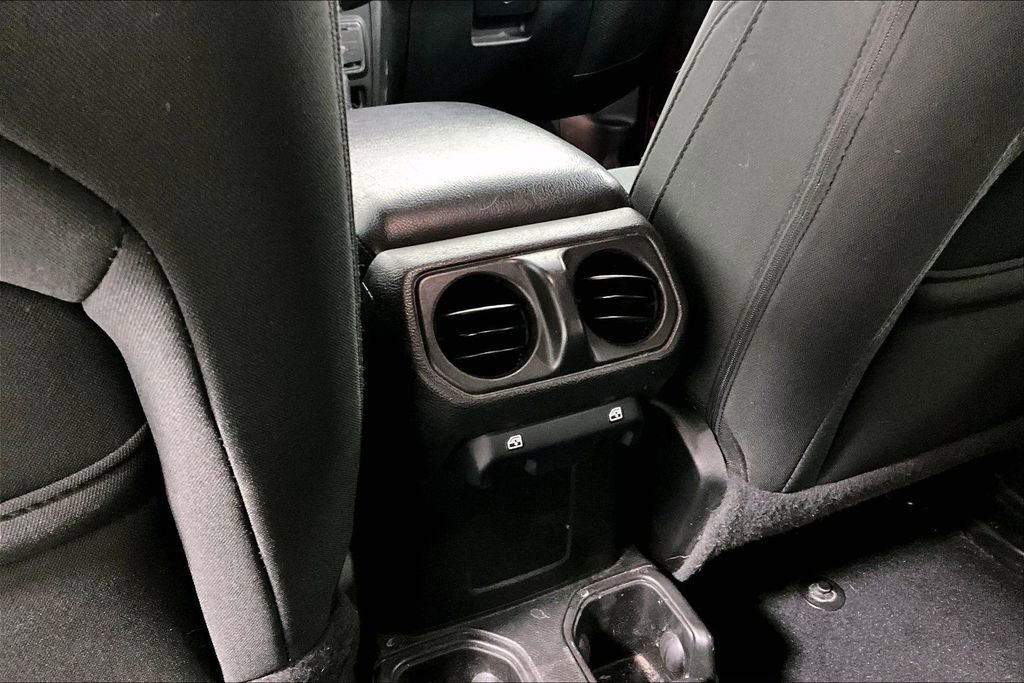 Used 2021 Jeep Wrangler Unlimited Sport image 30
