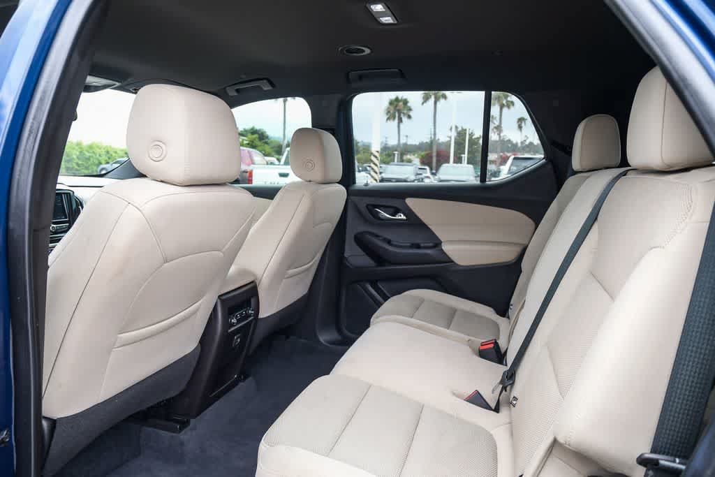 Used 2022 Chevrolet Traverse LS FWD image 18