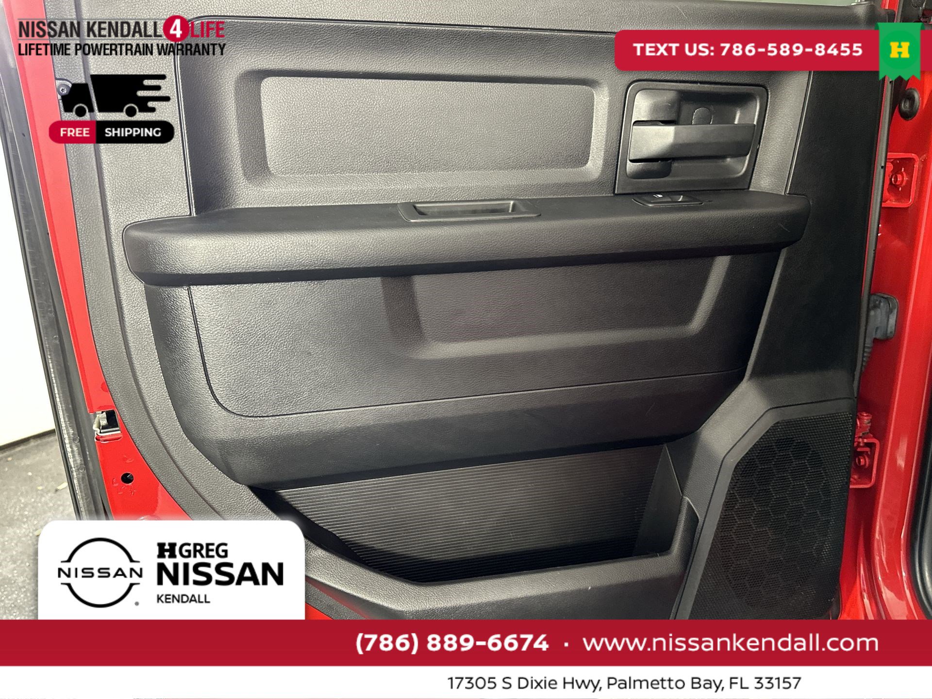 Used 2018 RAM 2500 Tradesman w/ Chrome Appearance Group image 33