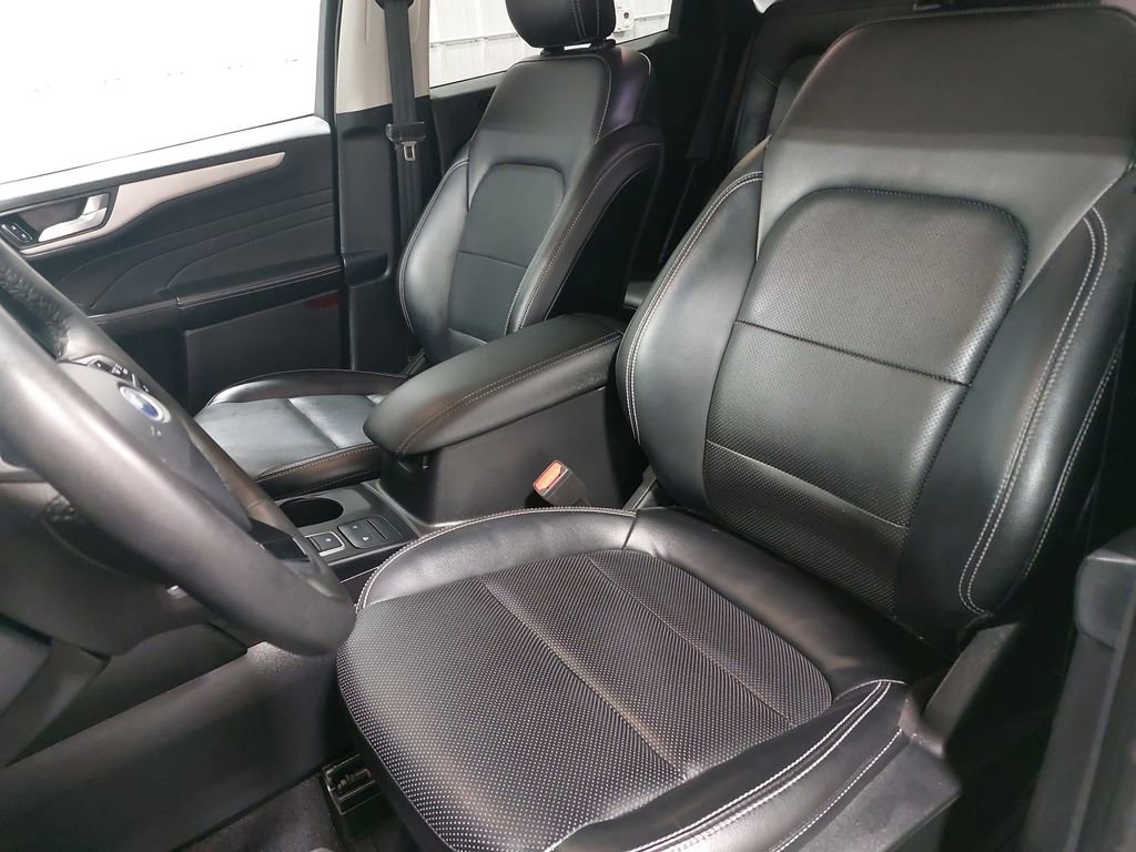 Used 2022 Ford Escape SEL w/ Technology Package image 15