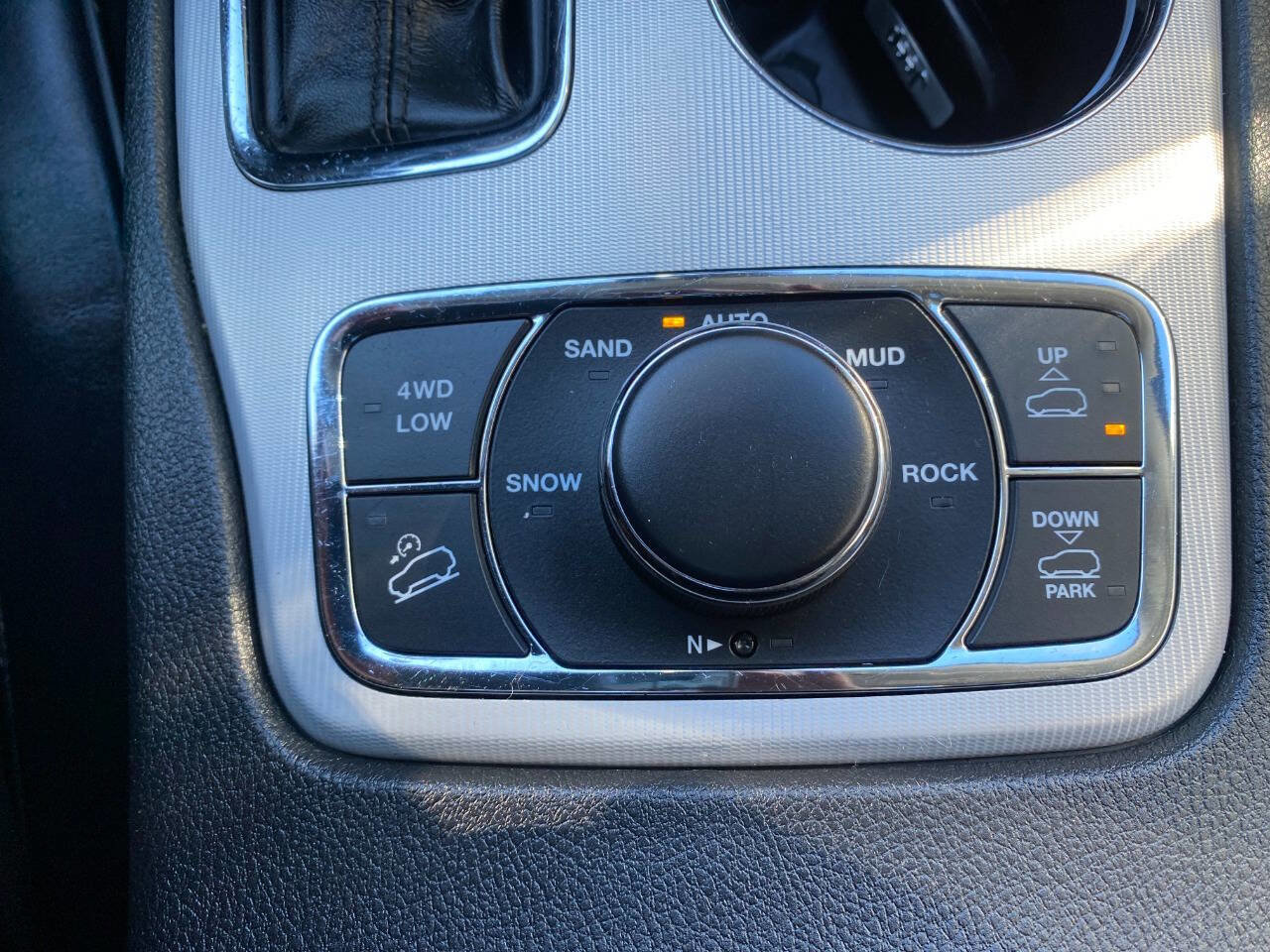 Used 2018 Jeep Grand Cherokee Summit w/ Skid Plate Group image 45