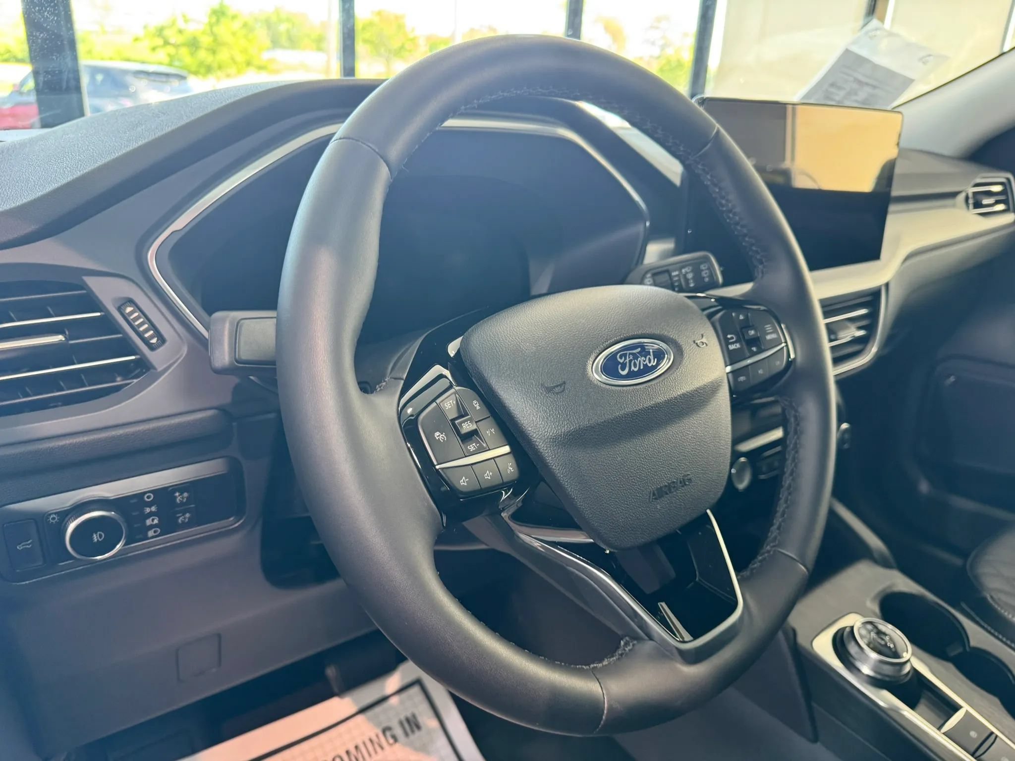 Used 2023 Ford Escape Platinum w/ Premium Technology Package AWD/4WD image 25