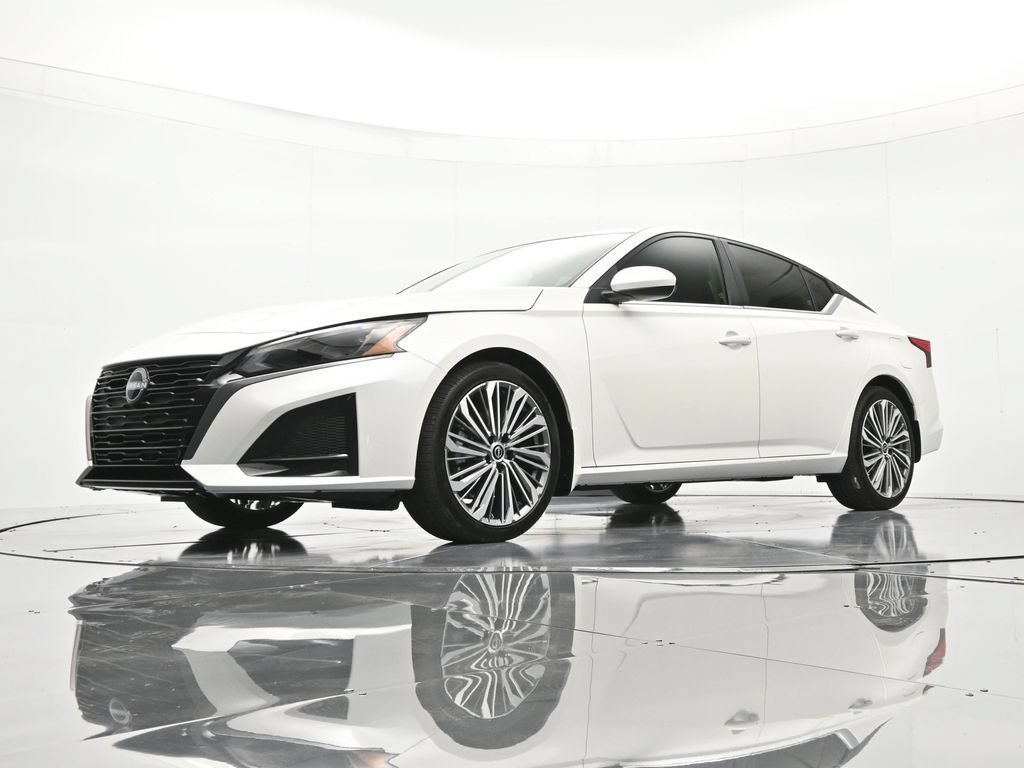 New 2026 Nissan Altima 2.5 SV w/ SV Premium Package FWD image 35
