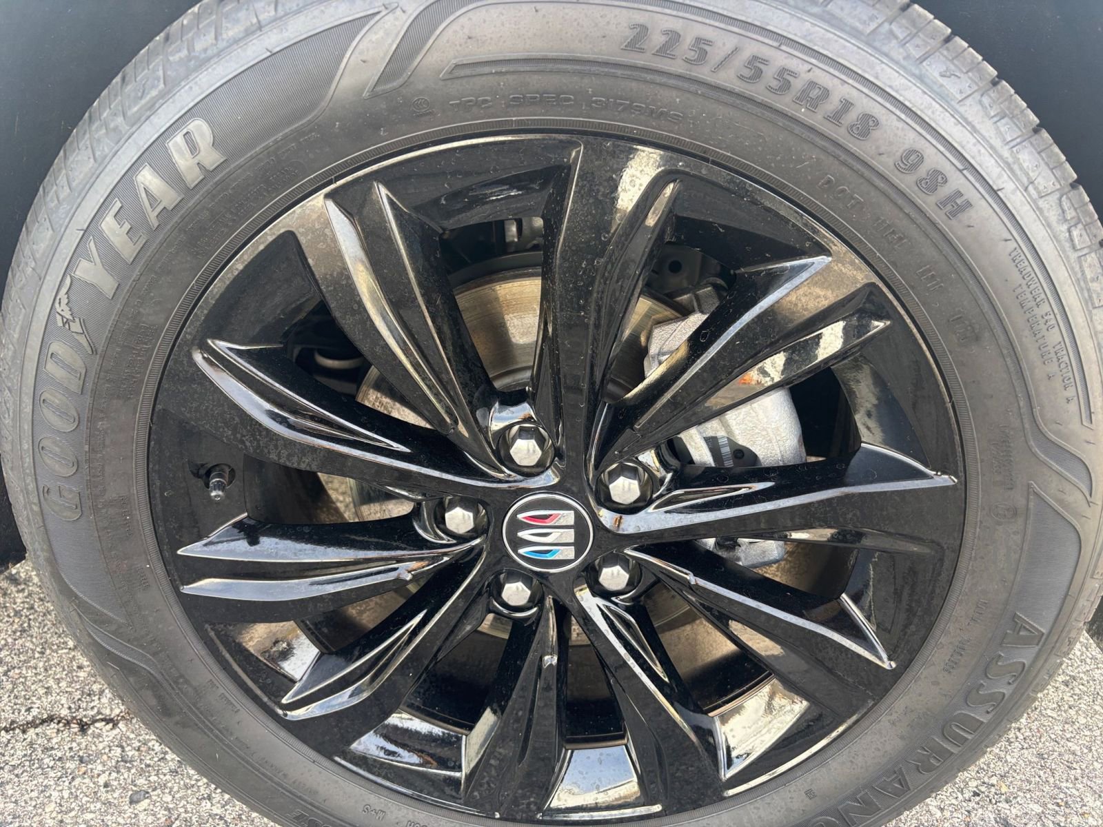 Used 2025 Buick Envista Sport Touring image 28