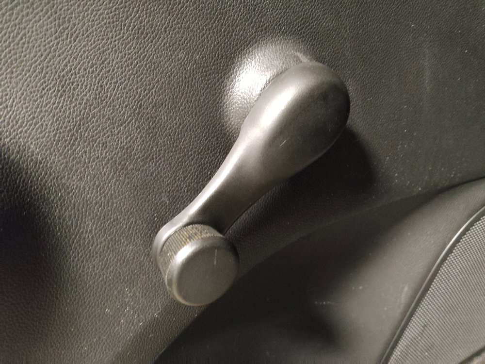 Used 2021 Chevrolet Spark LS image 27