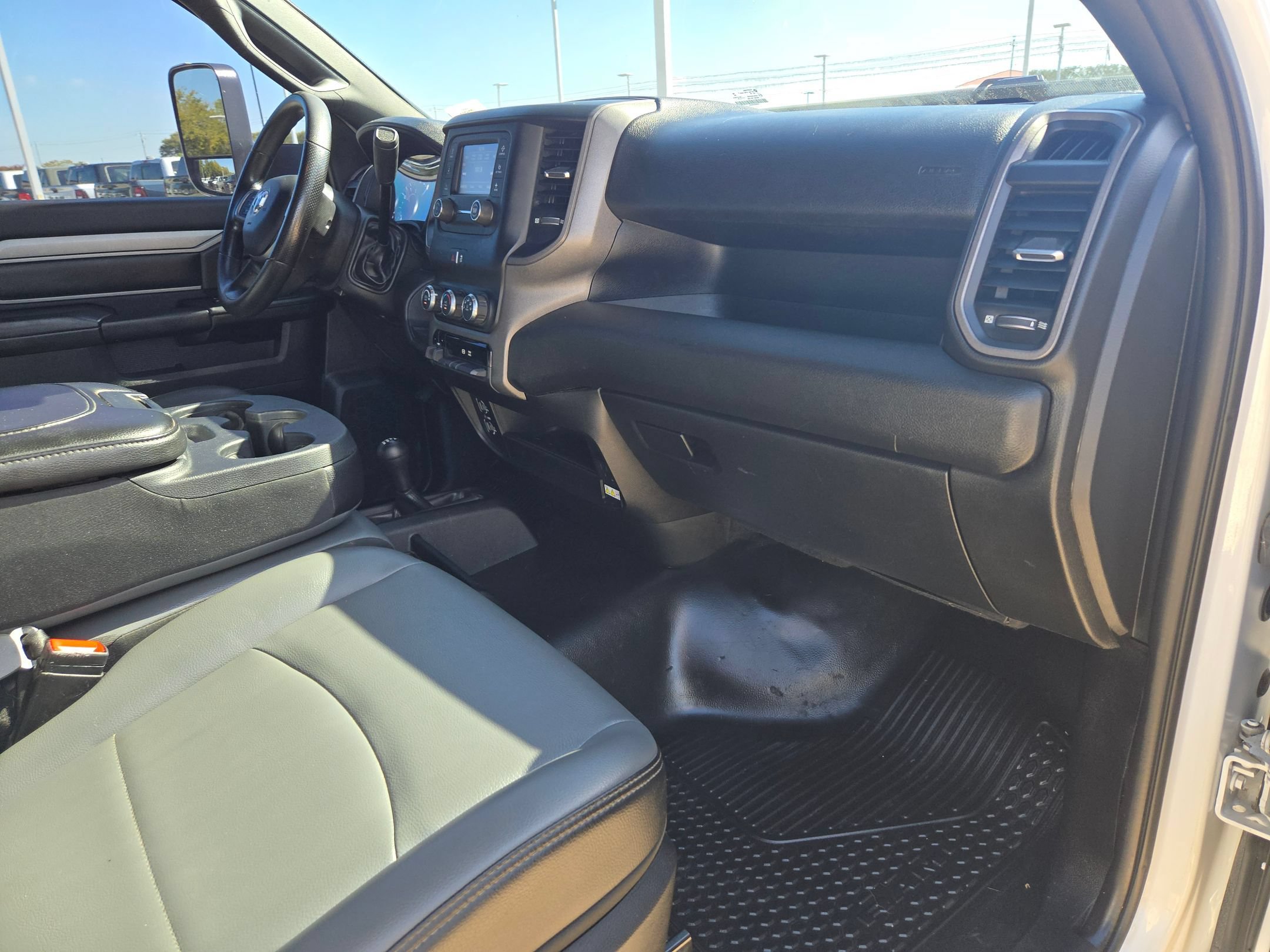Used 2022 RAM 3500 Tradesman AWD/4WD image 27