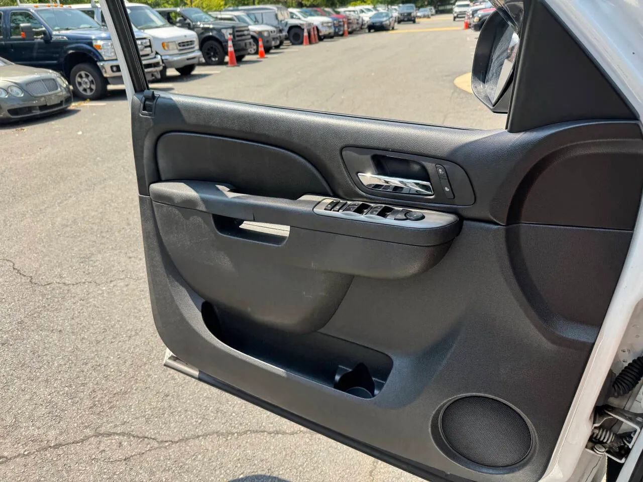 Used 2013 Chevrolet Tahoe LT w/ Suspension Package, Off-Road image 32