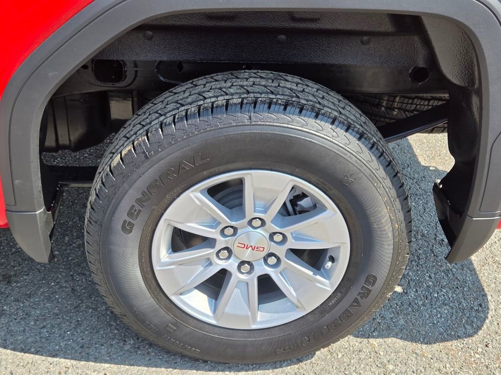 New 2026 GMC Sierra 1500 SLE image 8
