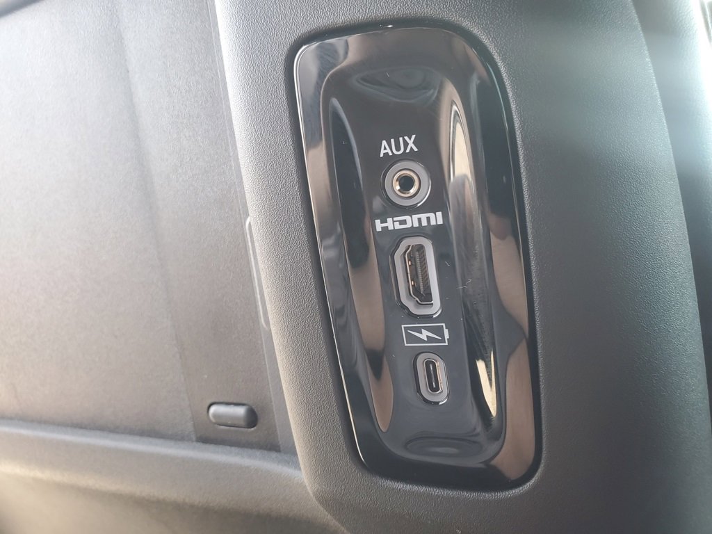 New 2026 Chrysler Pacifica Select image 29