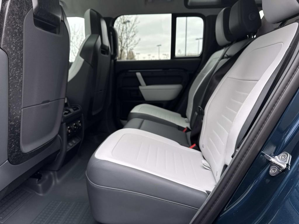 New 2026 Land Rover Defender 110 image 12