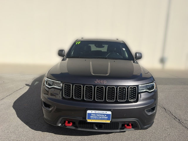 Used 2017 Jeep Grand Cherokee Trailhawk w/ Trailhawk Luxury Group AWD/4WD image 14