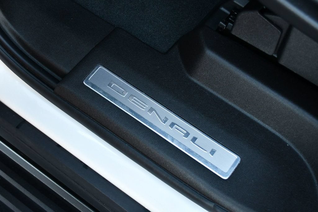 Used 2021 GMC Yukon Denali w/ Denali Premium Package RWD image 71