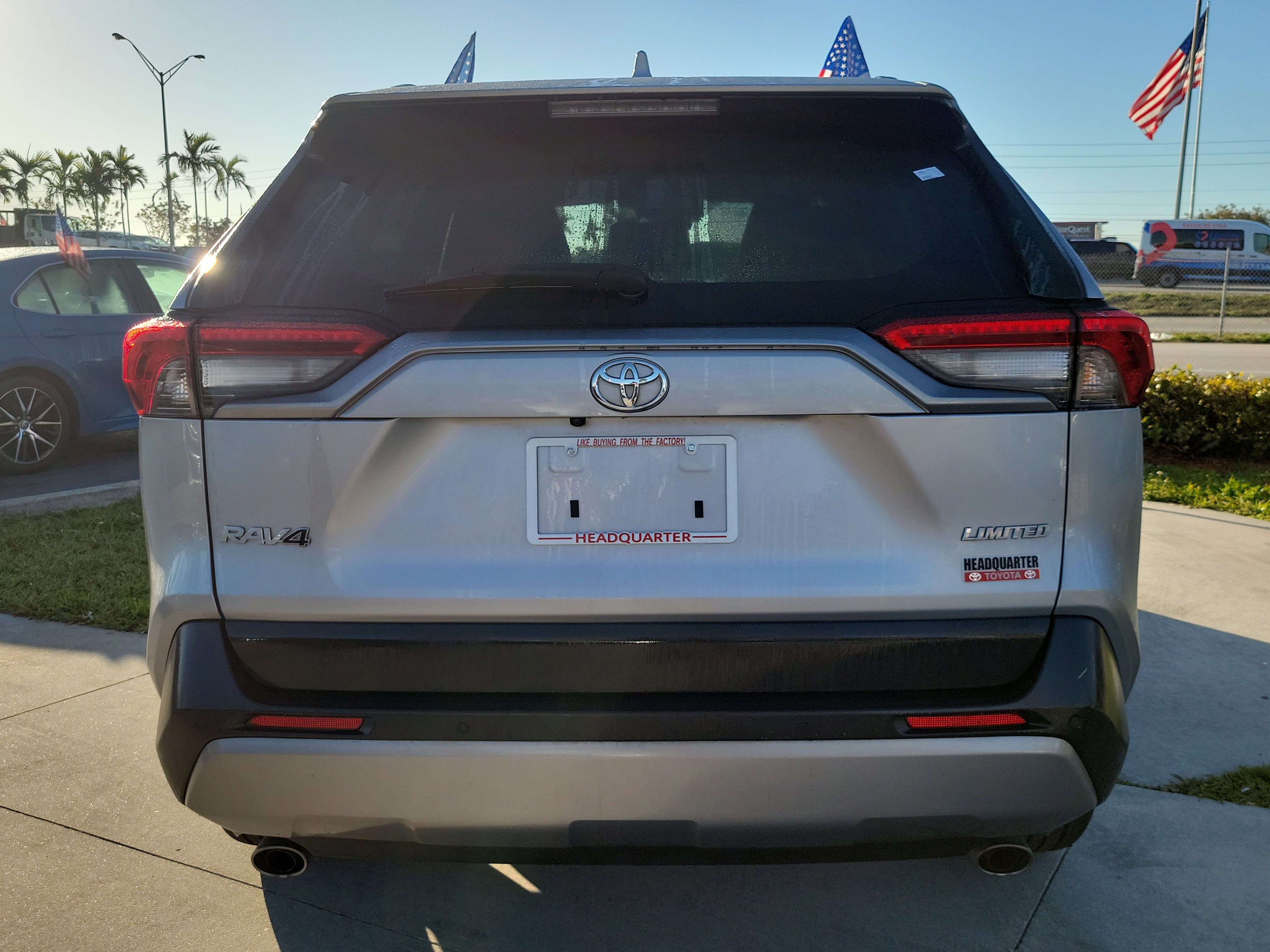 Used 2023 Toyota RAV4 Limited image 10