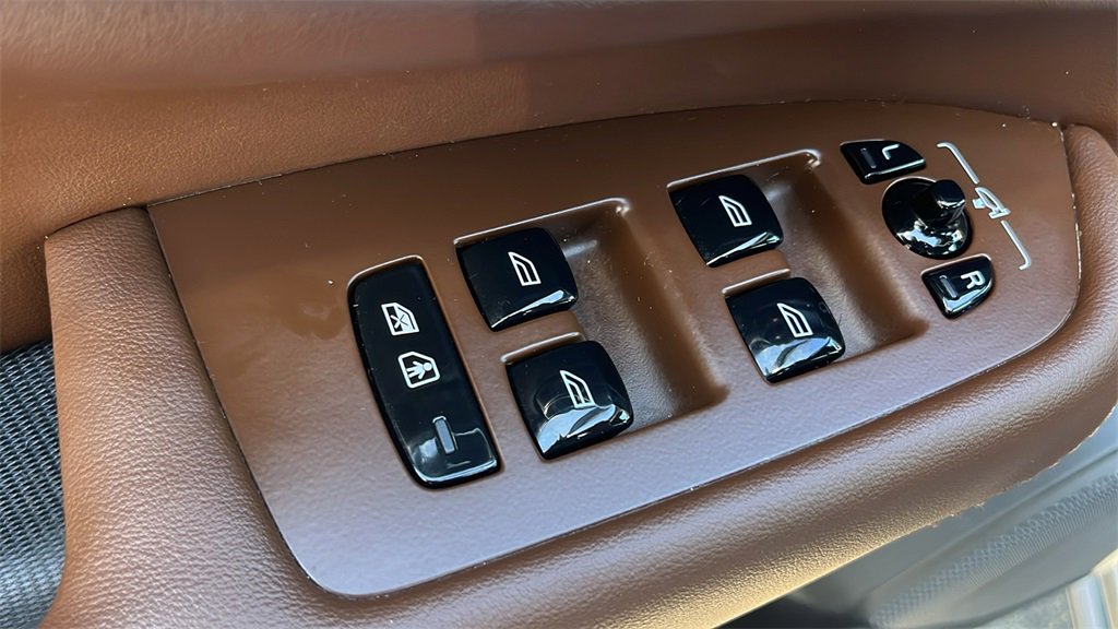 Certified 2023 Volvo XC90 B5 Plus w/ Protection Package image 14