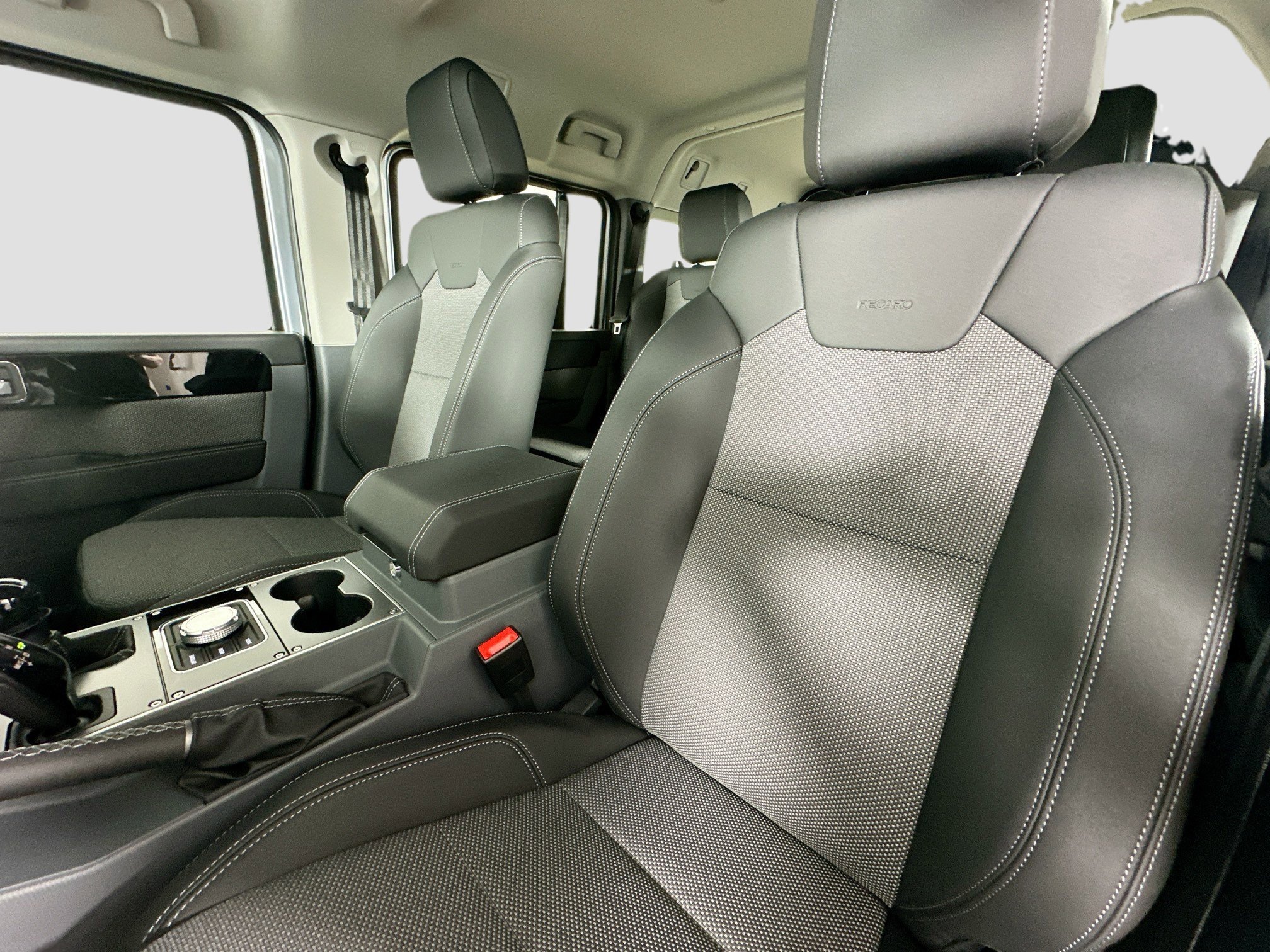 New 2026 INEOS Grenadier Station Wagon AWD/4WD image 34