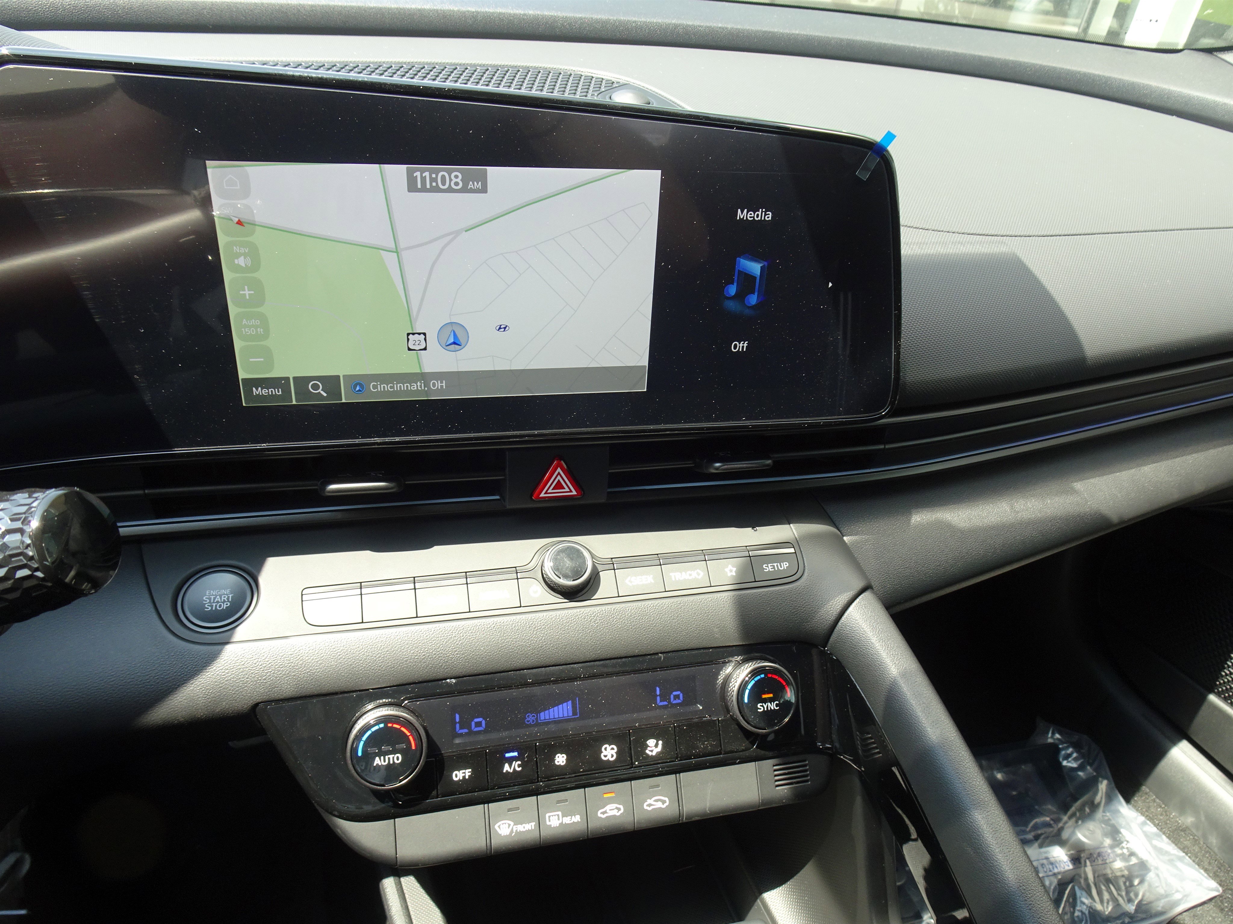 New 2025 Hyundai Elantra SEL FWD image 15
