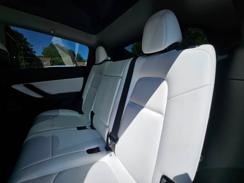 Used 2022 Tesla Model Y Long Range AWD/4WD image 63