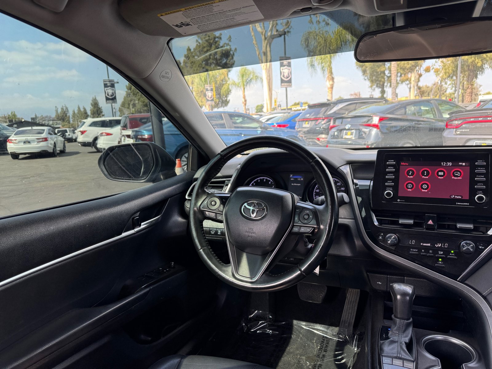 Used 2023 Toyota Camry SE FWD image 16