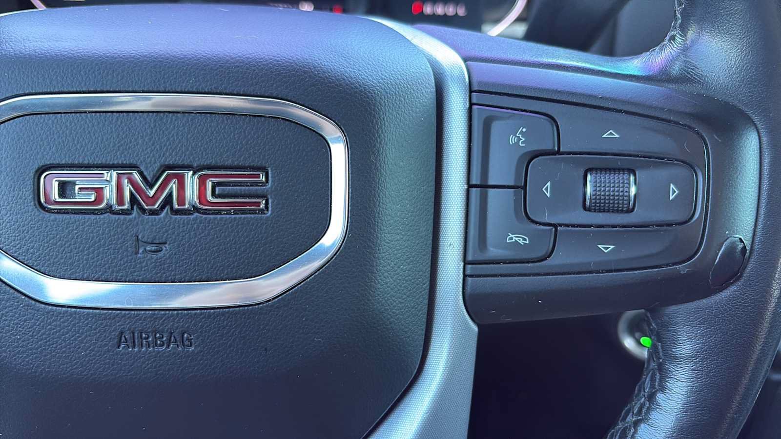 Used 2021 GMC Sierra 1500 Elevation w/ LPO, Elevation Black Package AWD/4WD image 10