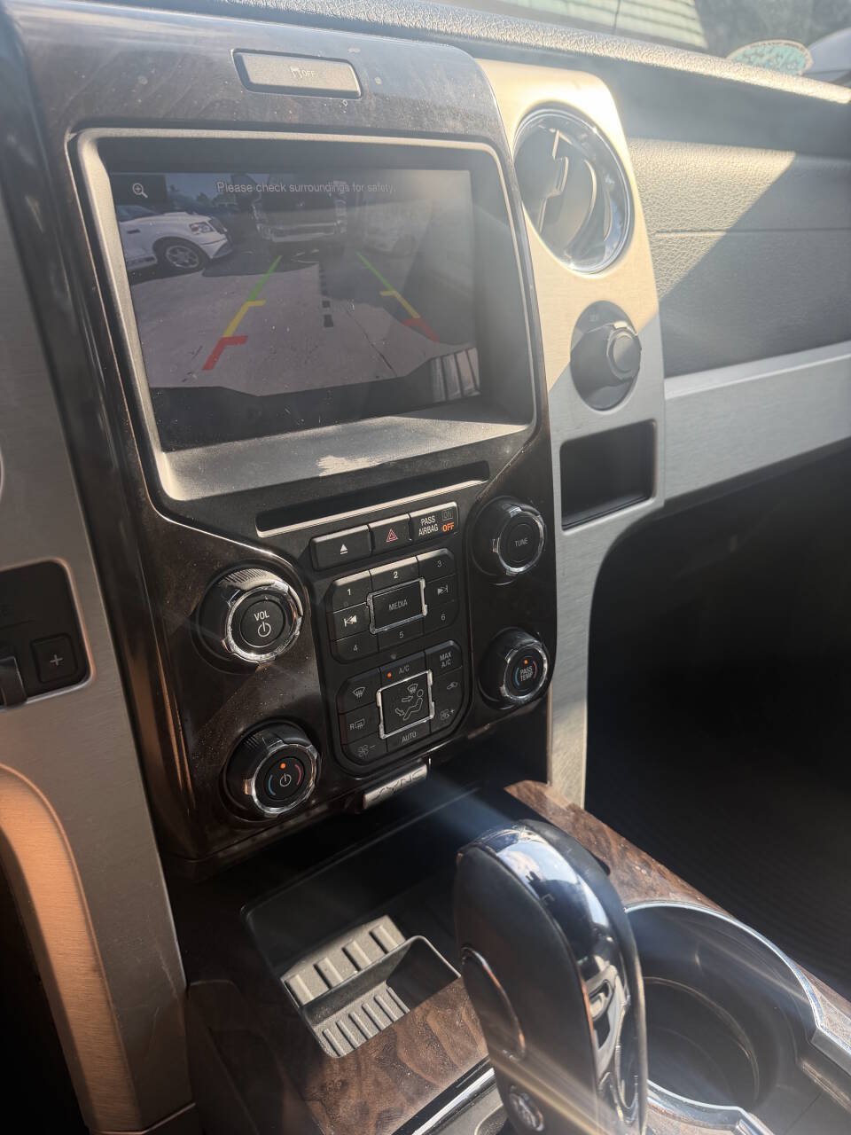 Used 2013 Ford F150 Platinum AWD/4WD image 15
