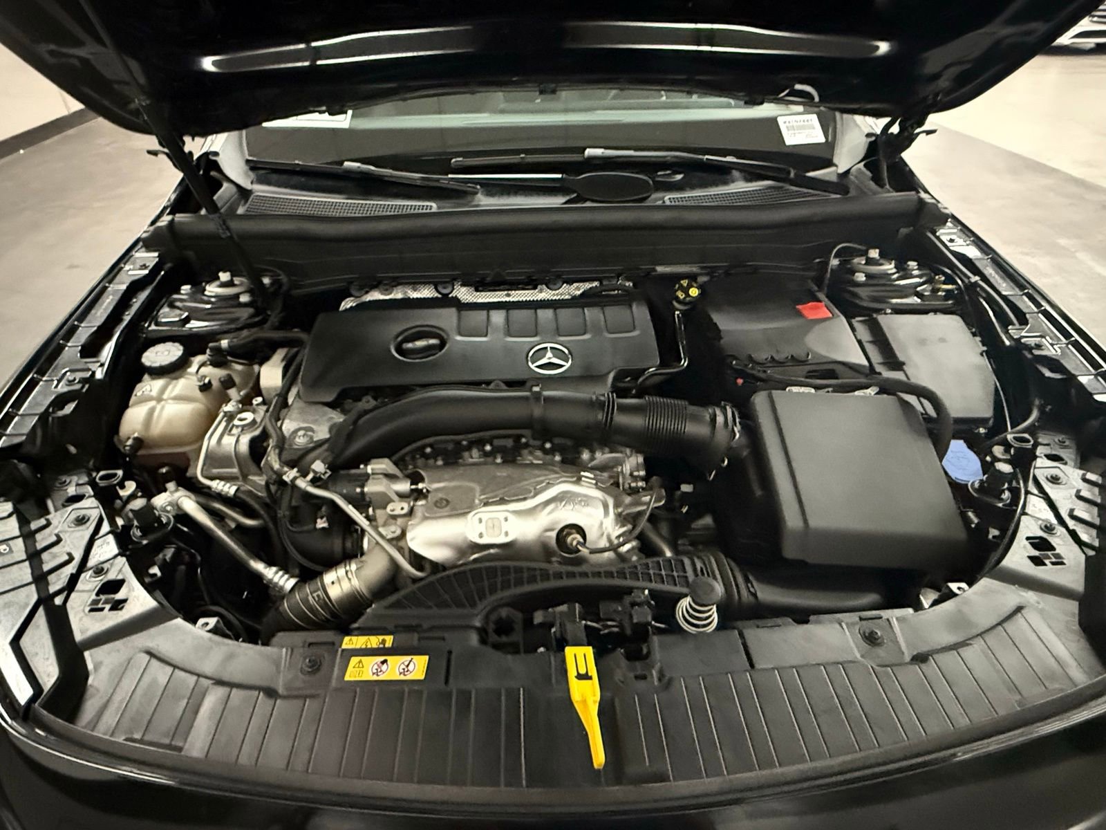 Used 2023 Mercedes-Benz GLB 250 4MATIC image 41