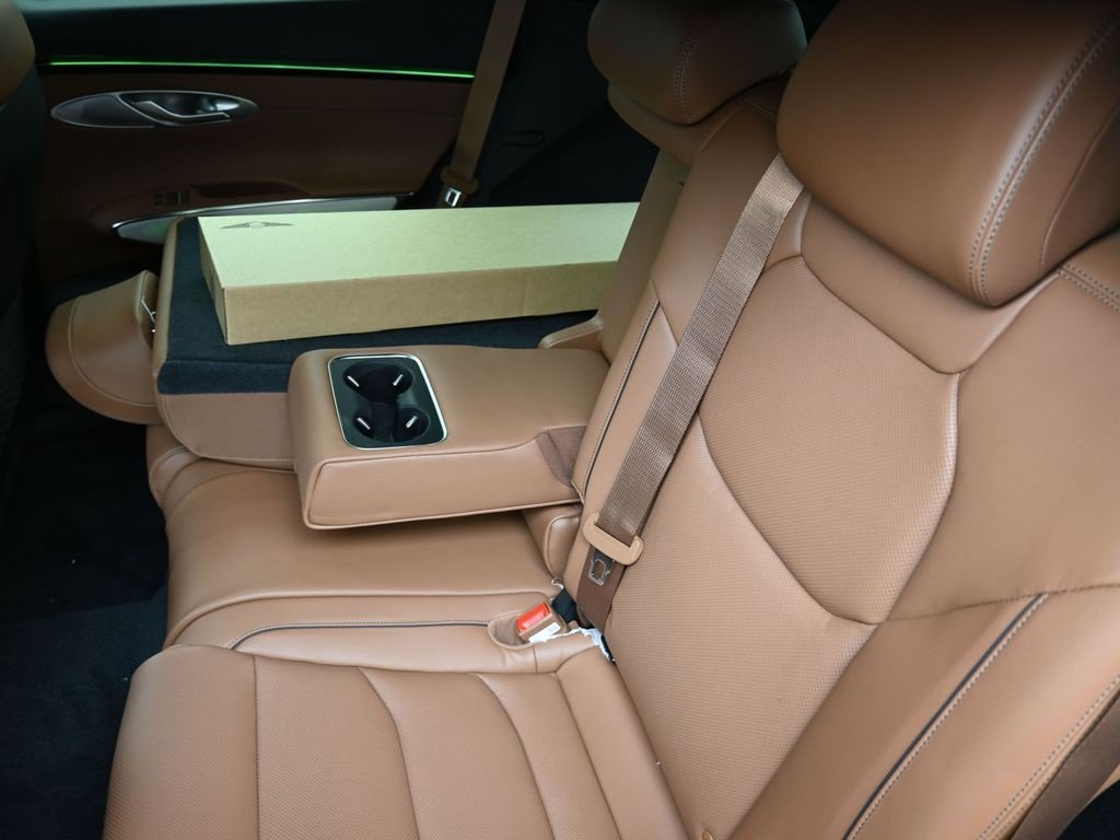 New 2026 Genesis GV70 2.5T Advanced image 18