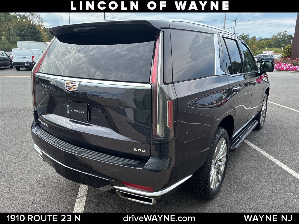 Used 2023 Cadillac Escalade Premium Luxury w/ LPO, Floor Liner Package AWD/4WD image 7