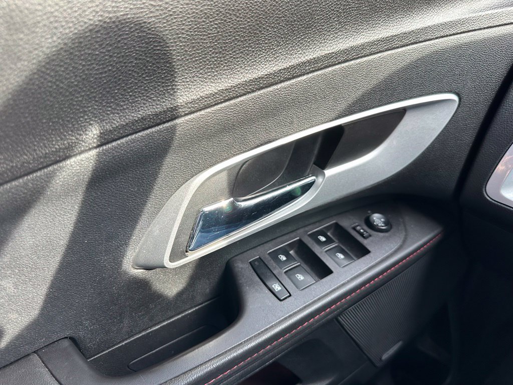 Used 2011 Chevrolet Equinox LT FWD image 12