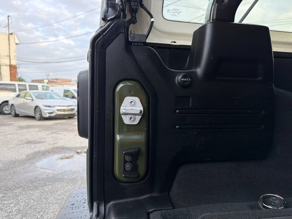 Used 2021 Jeep Wrangler Unlimited Rubicon AWD/4WD image 12