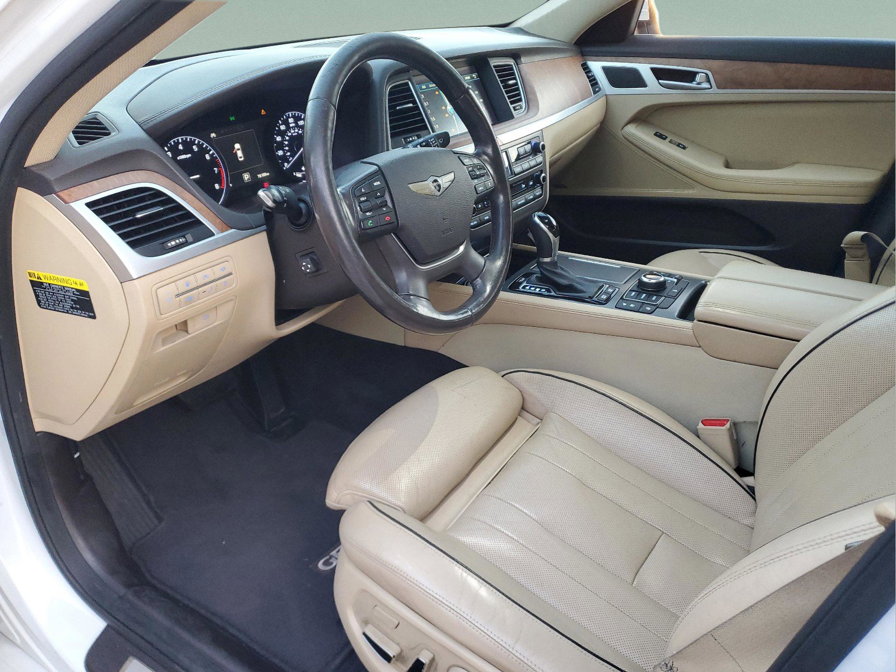 Used 2015 Hyundai Genesis 3.8 w/ Option Group 04 image 18