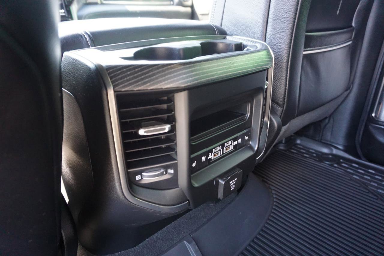 Used 2020 RAM 1500 Limited w/ Black Appearance Package AWD/4WD image 11