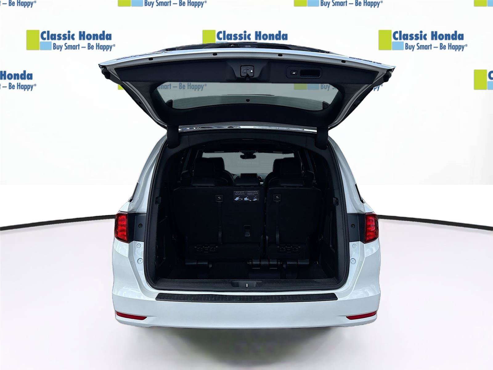 Certified 2024 Honda Odyssey Sport image 30