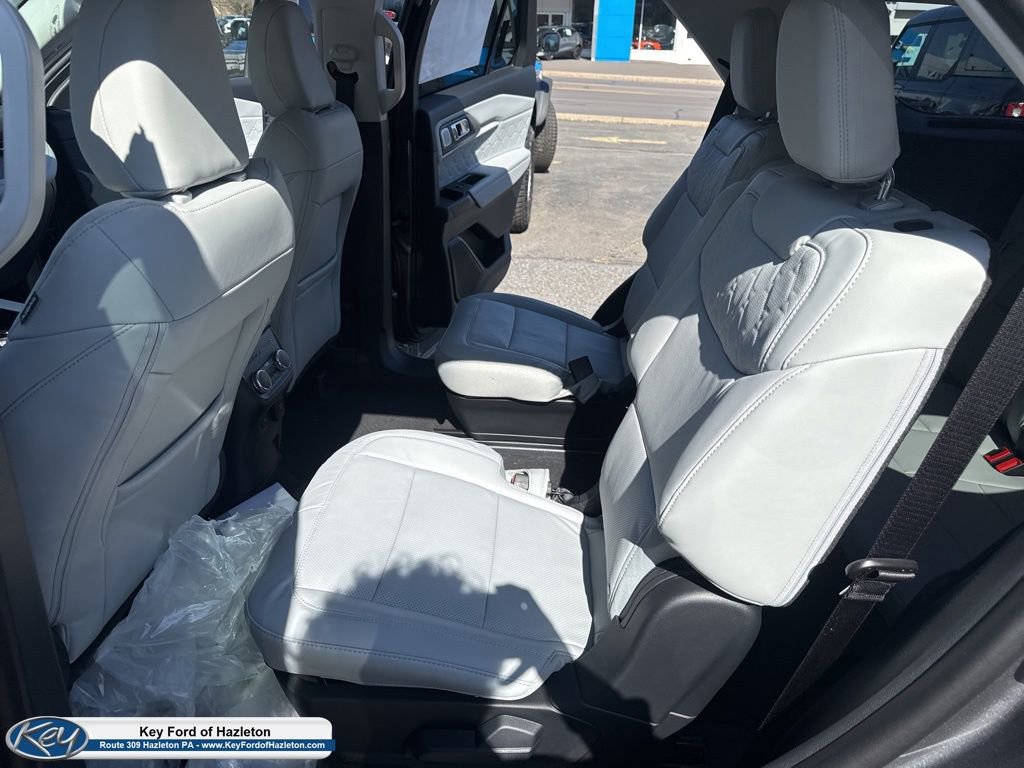 New 2026 Ford Explorer Platinum AWD/4WD image 70