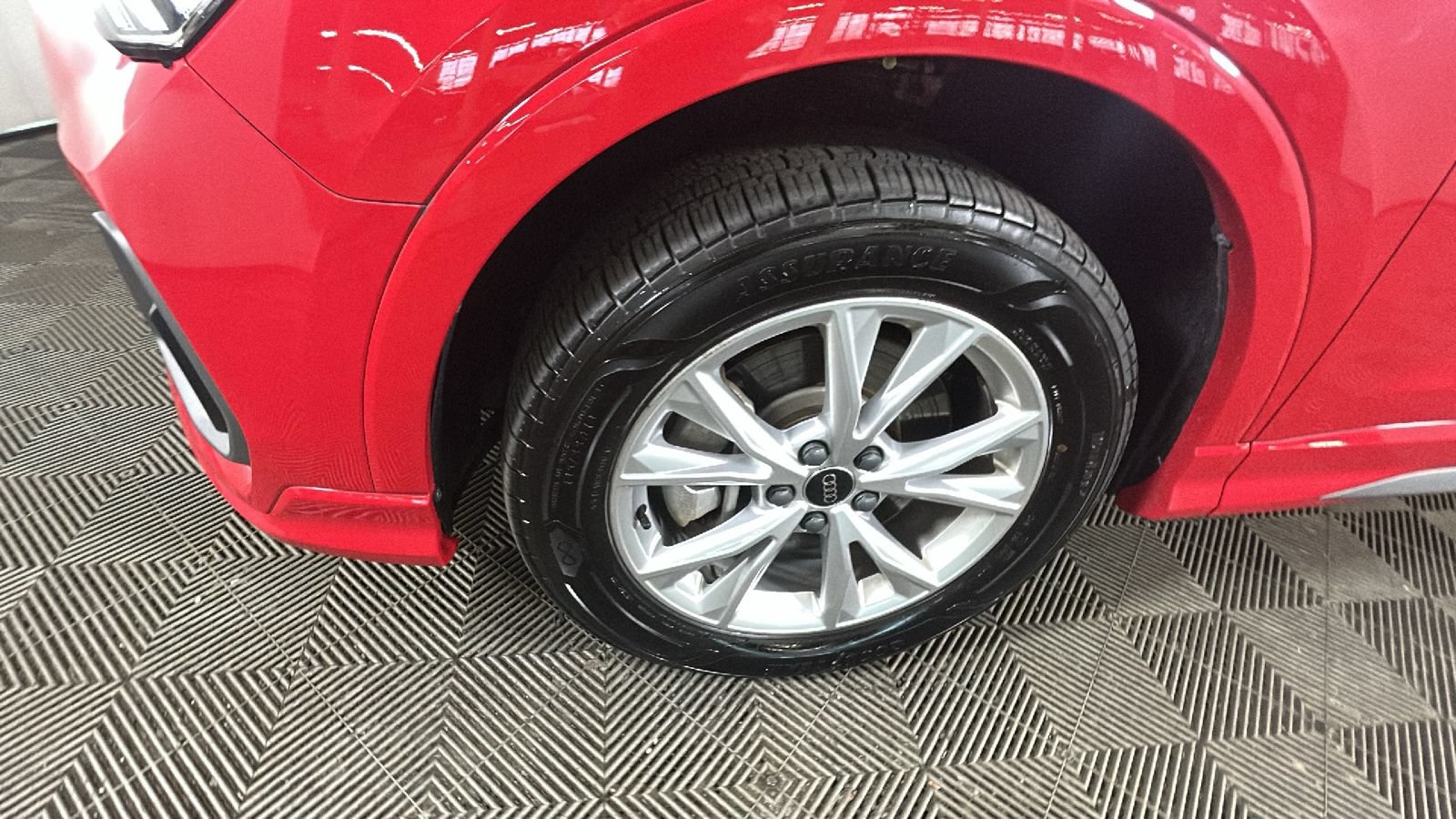 Used 2025 Audi Q3 2.0T Premium AWD/4WD image 9