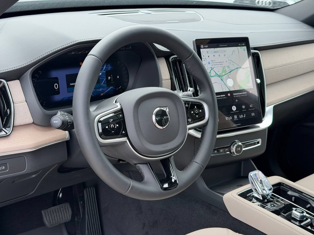 New 2026 Volvo XC90 B6 Plus w/ Protection Package Premier AWD/4WD image 16
