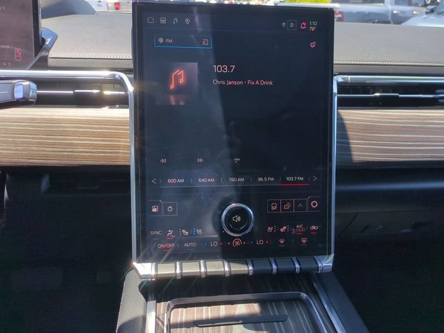 Used 2025 GMC Sierra EV Denali AWD/4WD image 13