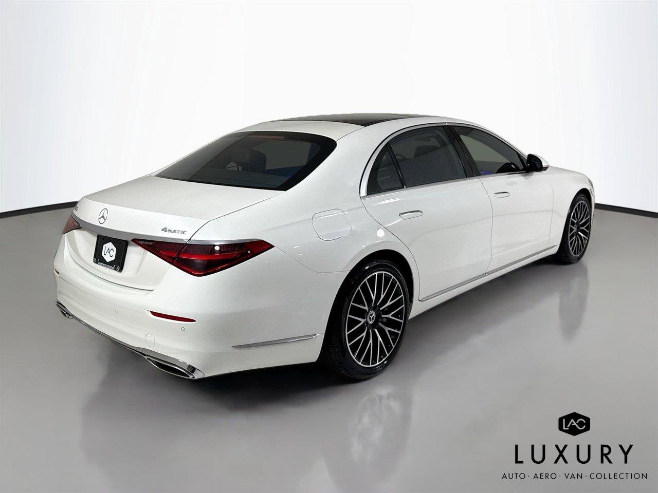 Used 2023 Mercedes-Benz S 500 4MATIC image 5