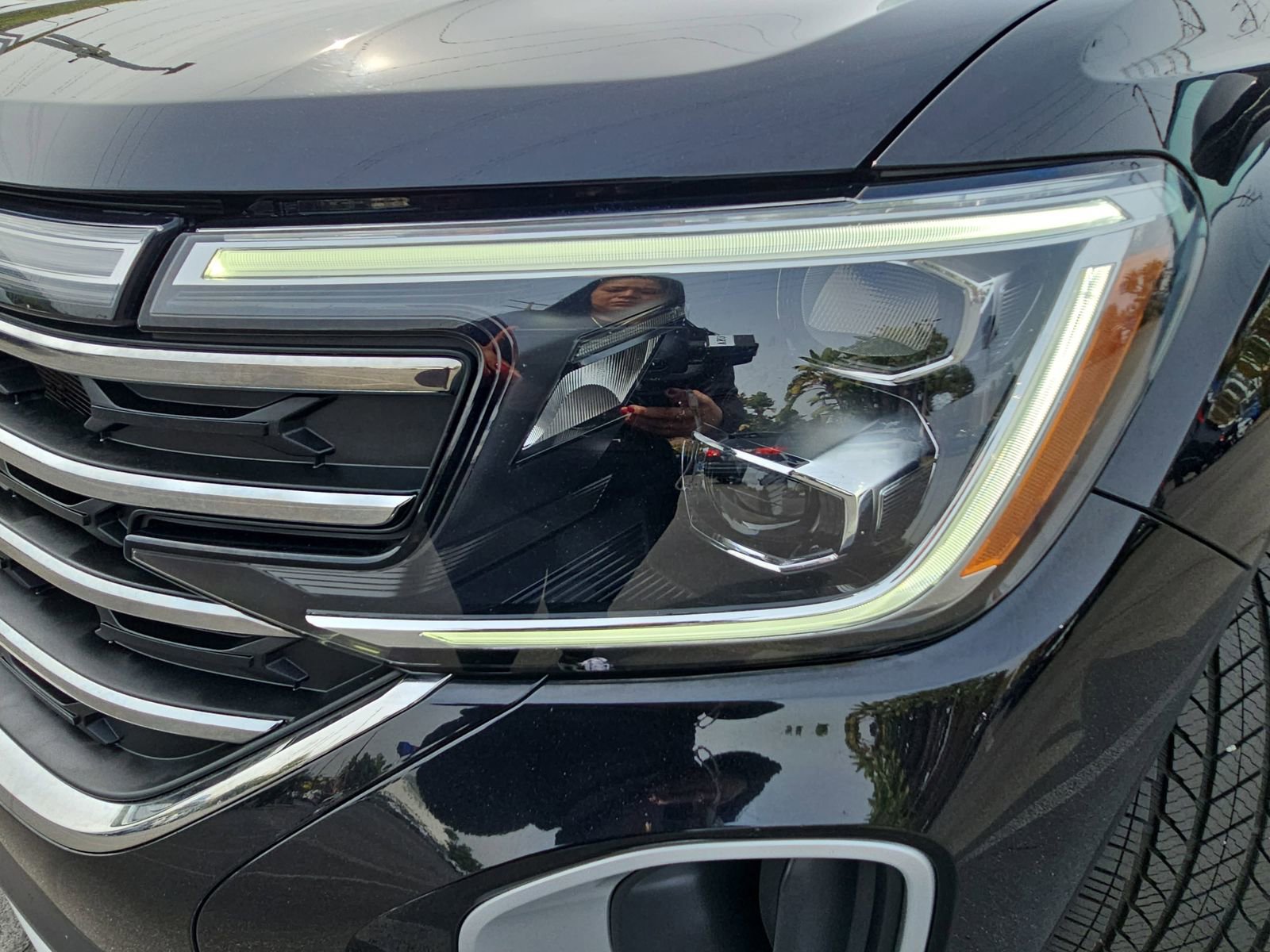 Used 2024 Volkswagen Atlas SE image 33