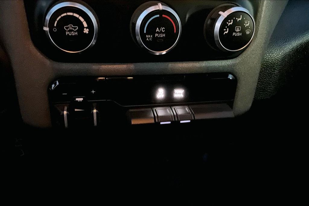 Used 2021 RAM 2500 Tradesman w/ Chrome Appearance Group image 30