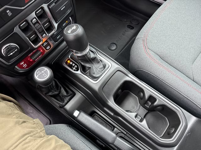 New 2026 Jeep Wrangler Unlimited Rubicon AWD/4WD image 26