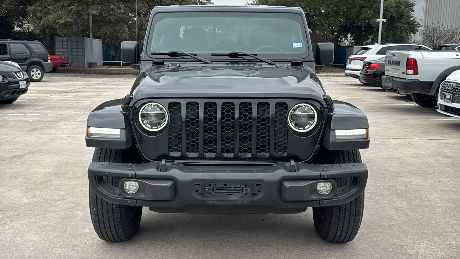 Used 2021 Jeep Gladiator Sport image 2