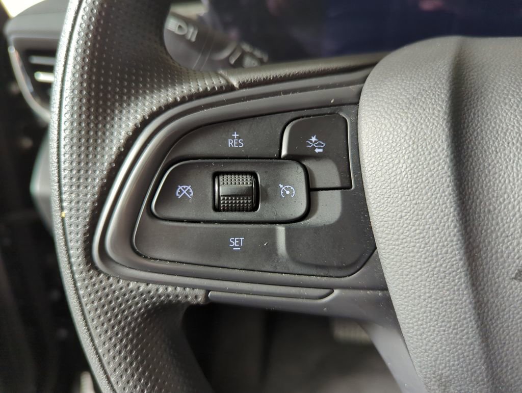 Used 2025 Buick Envista Preferred image 27