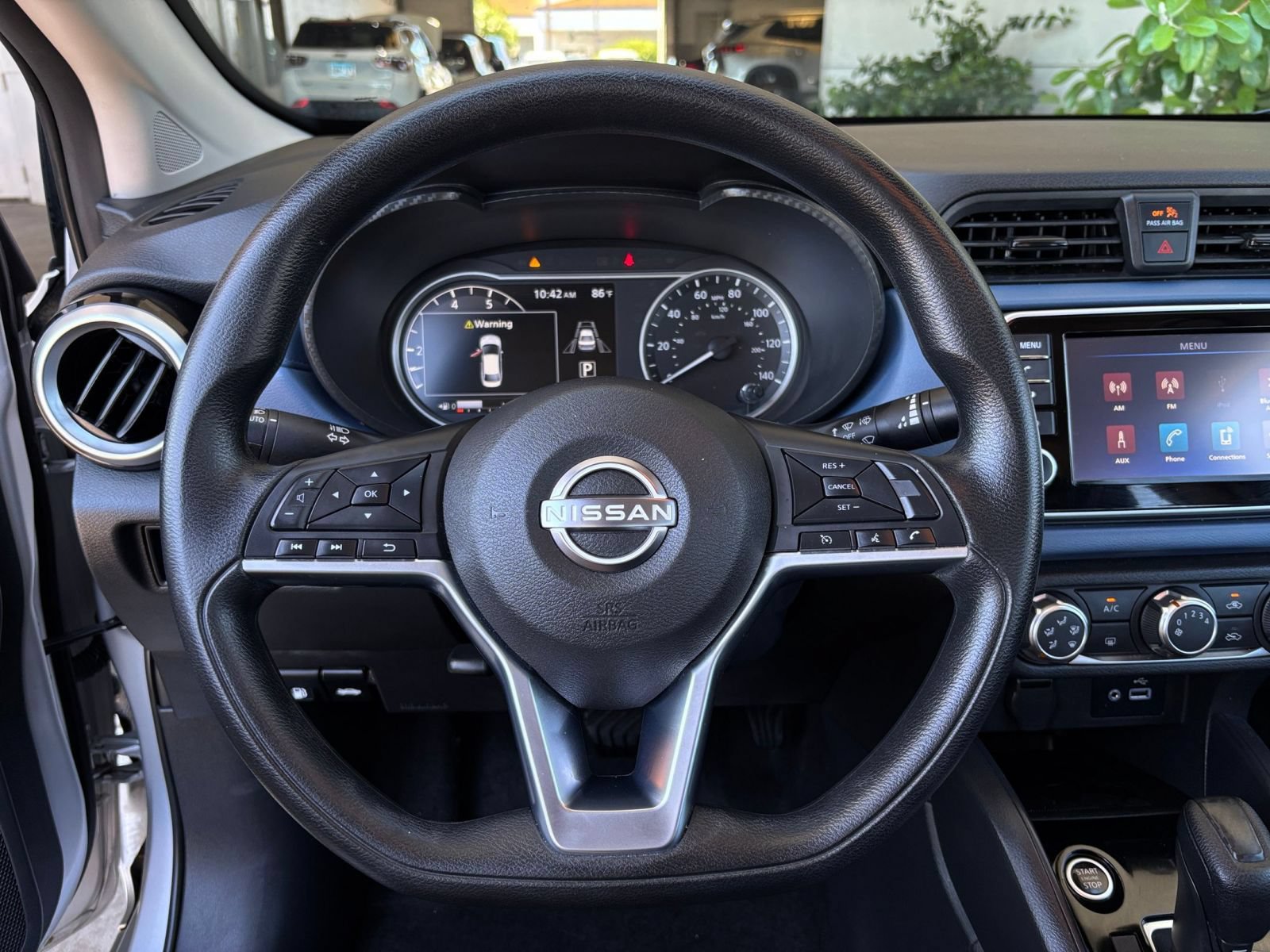 Used 2025 Nissan Versa SV FWD image 27