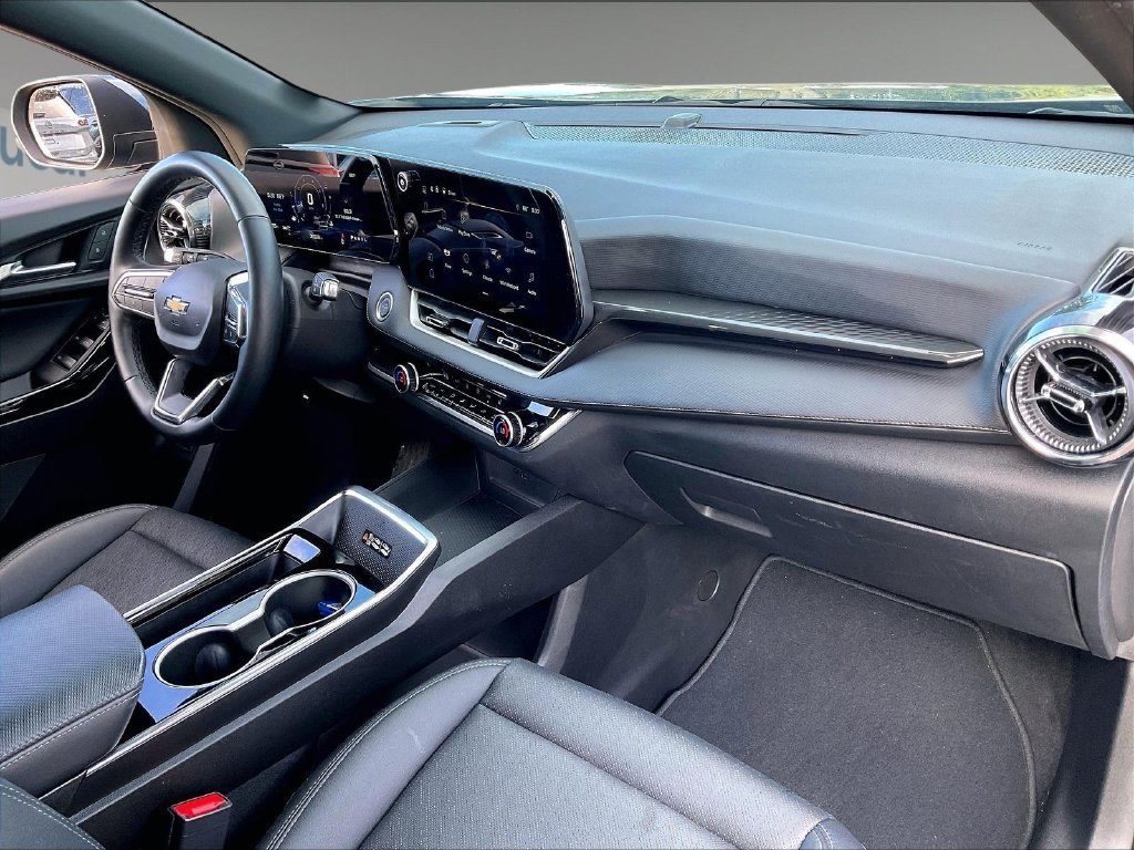 Used 2025 Chevrolet Equinox LT w/ Convenience Package II AWD/4WD image 13