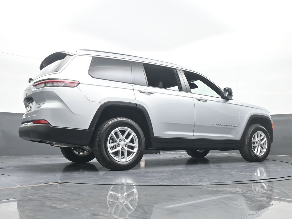 Used 2024 Jeep Grand Cherokee L Laredo w/ Luxury Tech Group I image 62